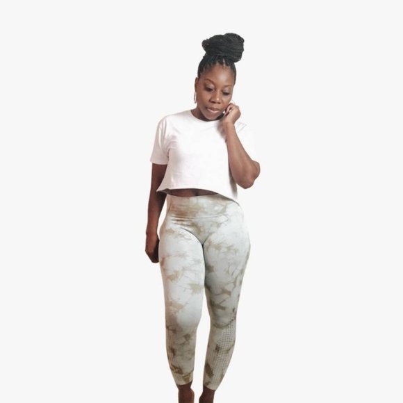 (NWT) Seamless Tie Dye Leggings - Picture 3 of 5